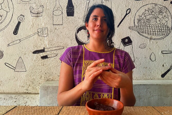1 Hour Oaxacan Chocolate Making Class with Mole-making and Drinks - What you’ll eat and how the class wraps up on a rooftop