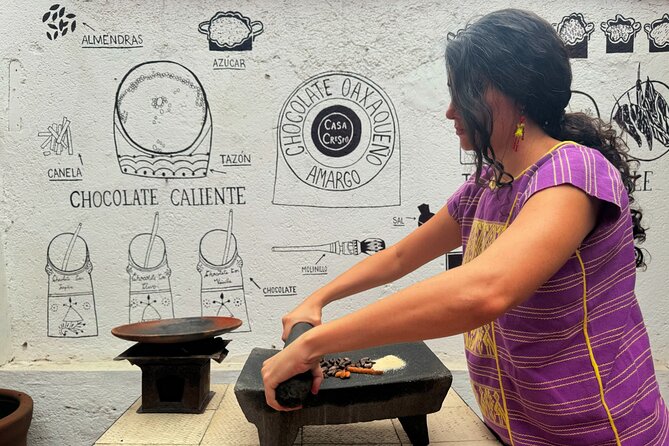 1 Hour Oaxacan Chocolate Making Class with Mole-making and Drinks - Where you’ll meet Casa Crespo (and why the location feels convenient)