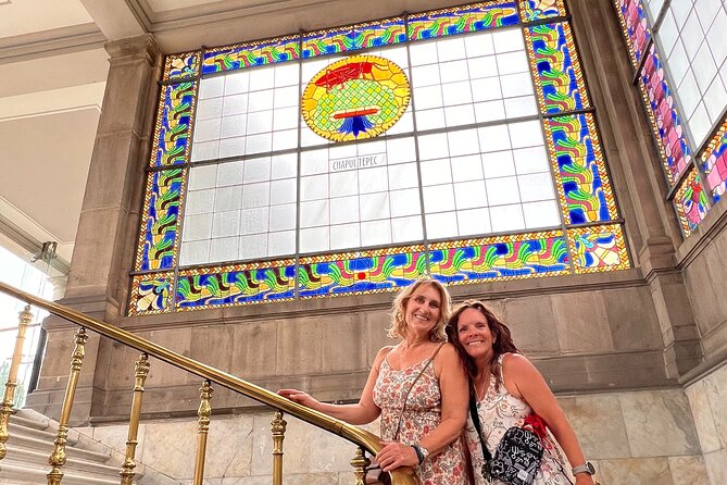 100% private tour in Chapultepec Castle & around (with transport) - Petroglifos, prehispanic water boxes, and Moctezuma baths