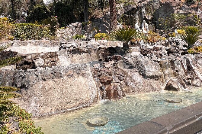 100% private tour in Guadalupe's Basilica with transport - The Juan Diego area: gardens, chapels, and the story behind the flowers