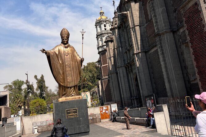 100% private tour in Guadalupe's Basilica with transport - Where Mass fits in: prayer time without turning your day into chaos
