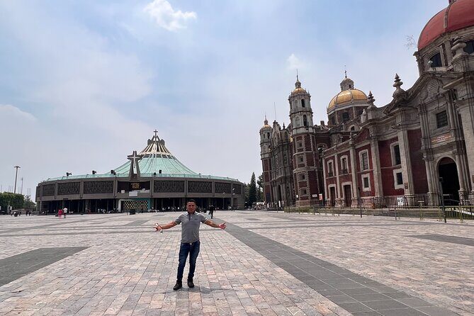 100% private tour in Guadalupe's Basilica with transport - Getting there smoothly: pickup, AC ride, and real-world timing