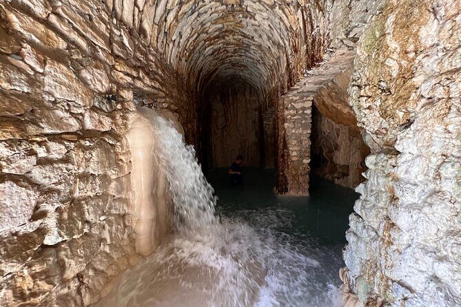 100% private tour to hotsprings Tolantongo from Mexico city - Who should book this private Tolantongo tour (and who should think twice)