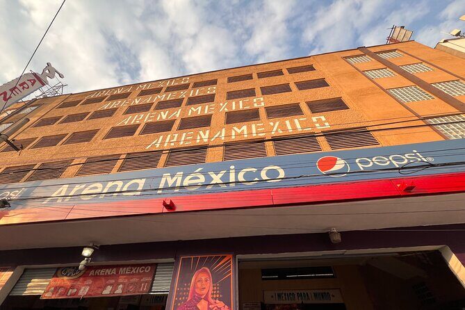 2 hours Lucha Libre Show (mexican wrestling) with transport - Before the Matches: Getting Settled Without Stress