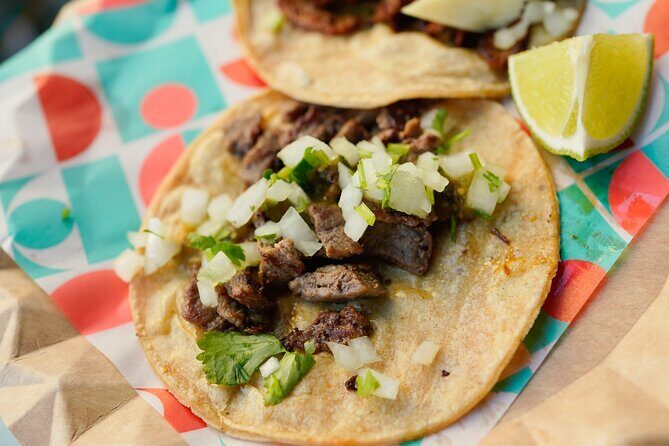 3-Hour Night Tacos and Mezcal Crawl in Mexico with Guide - Roma Norte culture lessons you can use while eating