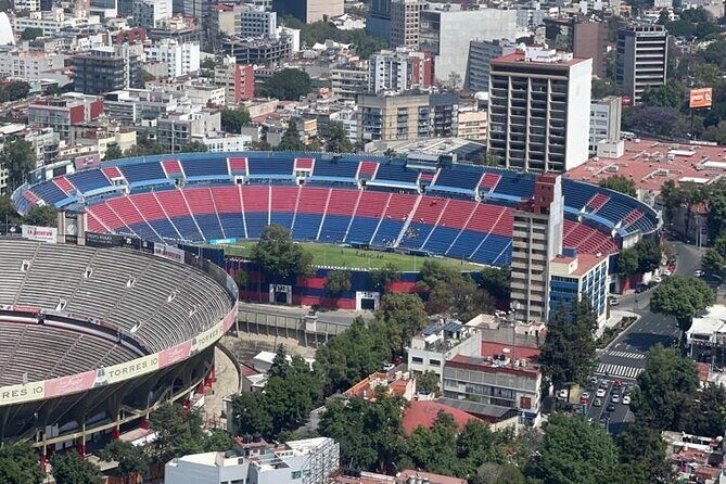 30 min Private Helicopter Tour in Mexico City - The flyover warm-up: Central de Abasto and Cerro de la Estrella