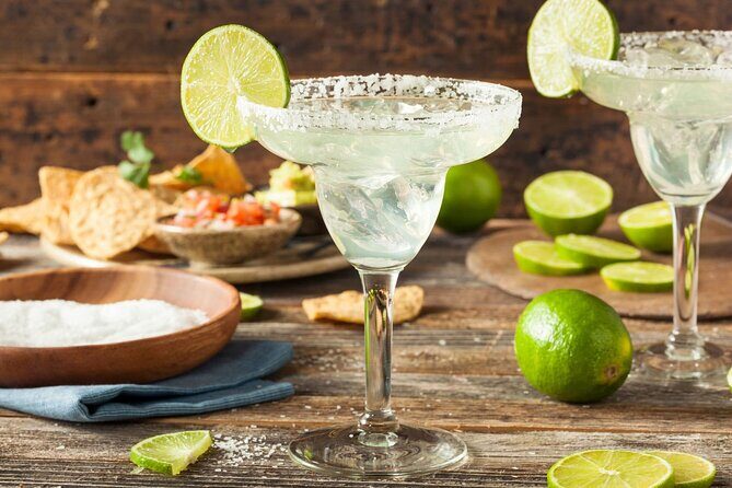 3h Cooking Class in Mexico City: 8 Recipes & Bottomless Drinks - How the class runs: hands-on, then sit down and eat together