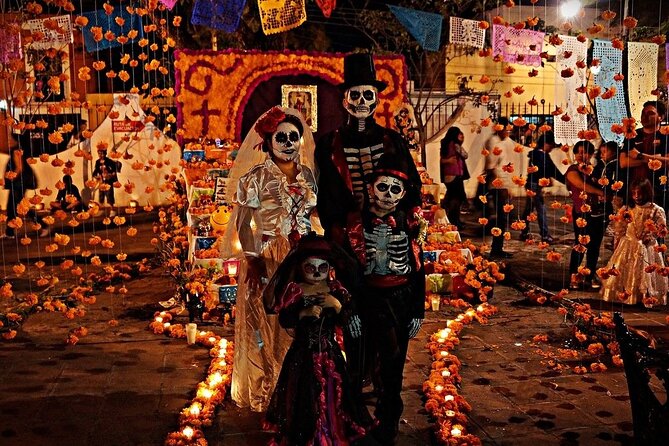 5 Hours Guided Day of The Dead Evening Walking Tour in Oaxaca - Key Things You’ll Notice on This Oaxaca Walking Tour