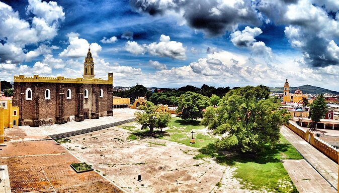 6-Night Best of Central Mexico Tour: Teotihuacan Pyramids, Taxco, Cuernavaca and Puebla from Mexico City - Day 5: Cuernavaca and Taxco, where the scenery changes fast
