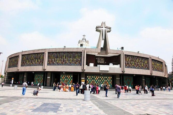 6-Night Best of Central Mexico Tour: Teotihuacan Pyramids, Taxco, Cuernavaca and Puebla from Mexico City - Hotel reality, guide quality, and group size: what can affect your comfort