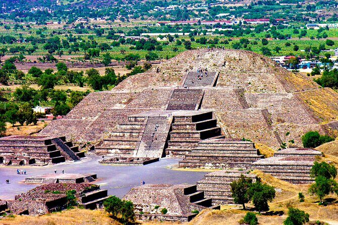 8-Day Best of Mexico Tour: Mexico City to Cancun - Day 1-2 in Mexico City: Teotihuacan and Guadalupe Without the Stress
