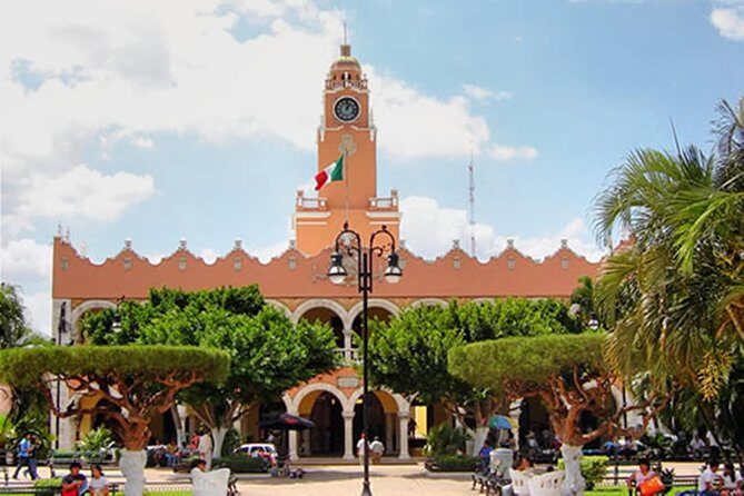 8-Day Best of Mexico Tour: Mexico City to Cancun - Izamal, Chichén Itzá, and Rio Lagartos: Sacred Geometry to Crocodile Time