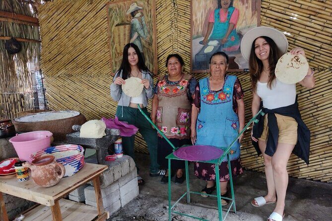 a day in the life of a Zapotec village - From Oaxaca City to San Dionisio Ocotepec, Start Smart
