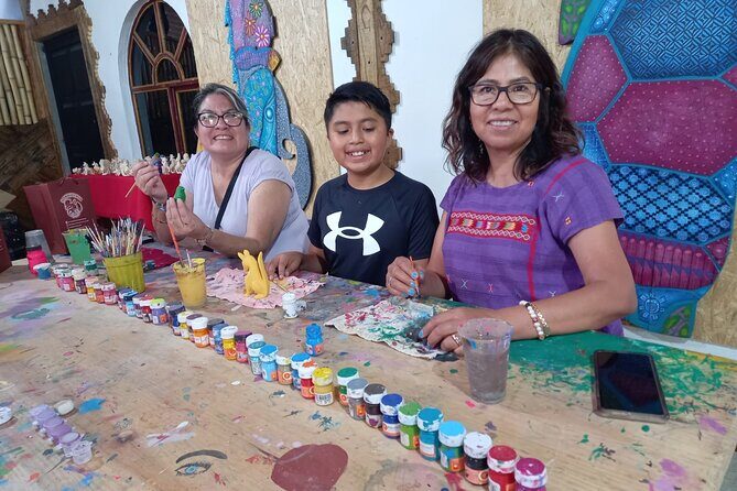 Alebrije Painting Workshop in San Martín Tilcajete with Pickup - Pickup and transport in Oaxaca City: comfort, coverage, and timing