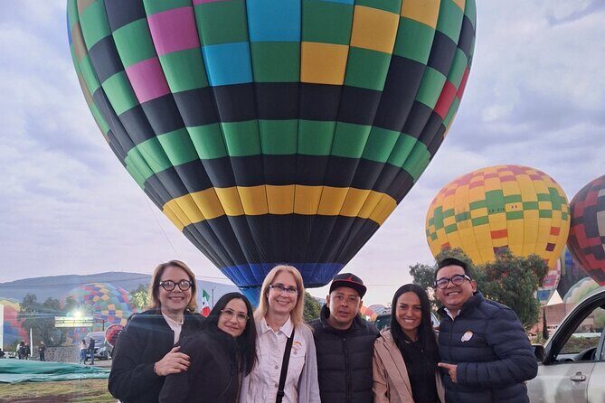 All-inclusive hot air balloon flight over Teotihuacan - Teotihuacan ruins: Quetzalcóatl, Sun and Moon pyramids, and free-time navigation