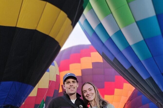All-inclusive hot air balloon flight over Teotihuacan - Natural-cave breakfast: a meal with serious atmosphere