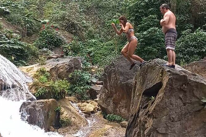 Amazing Waterfall Adventure in the Sierra Madre Mountains - What to pack for a waterfall day (so you enjoy it more)
