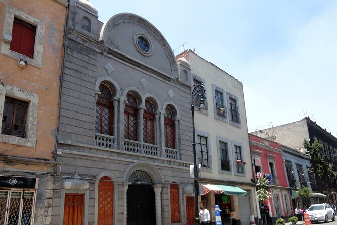 Arrivals & Survival of Jews in Mexico from 1519 - Where the tour shines in plain sight