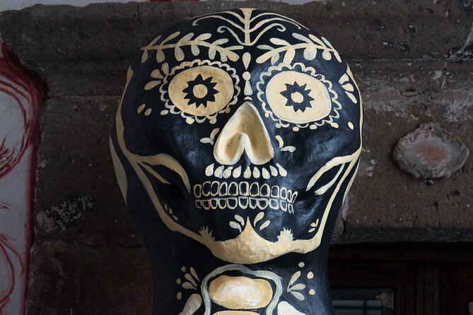 Art Tour in San Miguel de Allende - Museo de San Miguel de Allende Puppet Factory: From Street Decorations to Craft Logic
