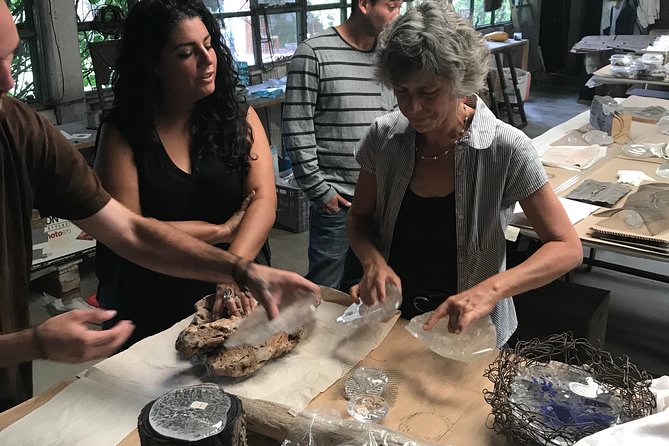 Art tour through artists' workshops around San Miguel de Allende - Bellas Artes: a free exhibition stop that can work as a warm-up
