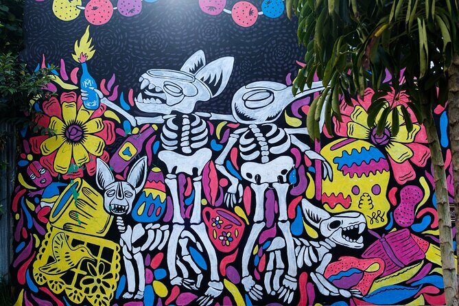 Art walk & Cacao delight - Jalatlaco Streets and Mural Stories: What You Actually See