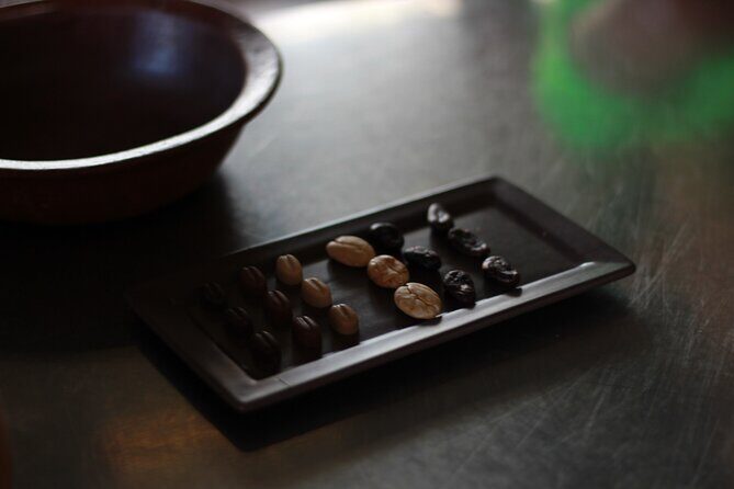 Art Workshops and Chocolate Shops Tour - The guide factor: what good guiding looks like here