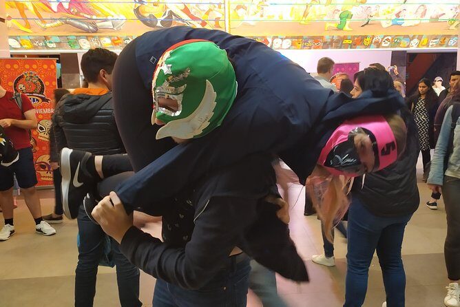Authentic Lucha Libre Tour : Wrestling School, Tacos & Mezcal - Getting to the Arena Without Feeling Like You’re Herding Cats