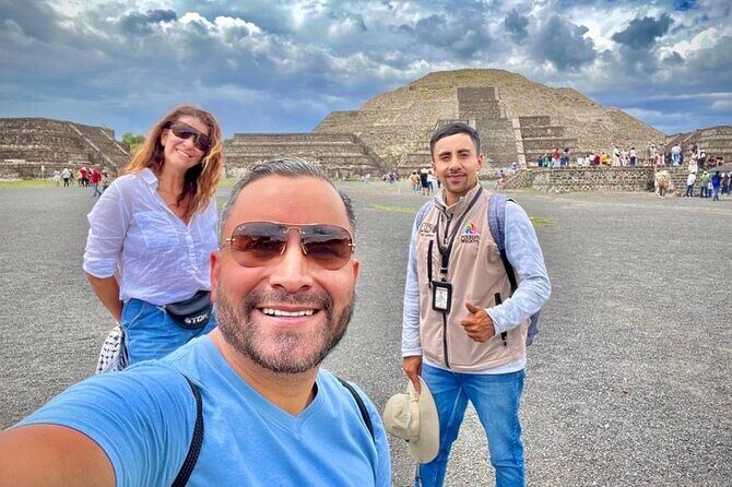 Balloon Flight and Teotihuacan Tour w/Breakfast from Mexico City - Breakfast in a cave: menu choices and why the setting matters