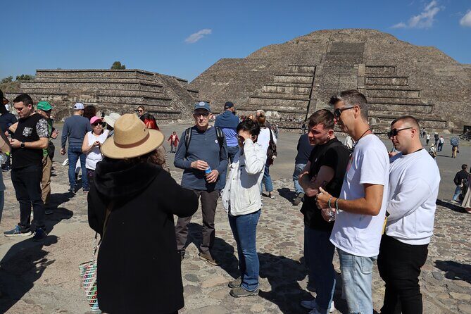 Balloon Flight and Tour in Teotihuacán from Mexico City - The guided Teotihuacán monument walk at 10:30am