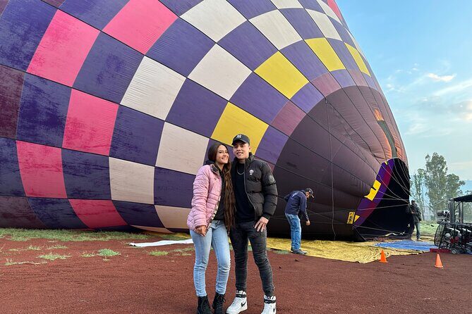 Balloon Flight + Breakfast in a cave + Pick up CDMX + Pyramids - Logistics and group size: why the vibe can swing