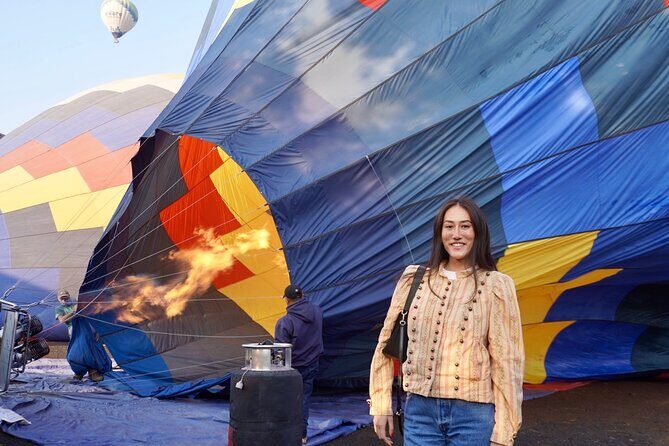 Balloon Flight + Breakfast in cave + Pick-up in Cdmx (Optional) - Coatlan Experiencias: Obsidian, Mural Alley Photos, and a Museum-Style Cave Visit