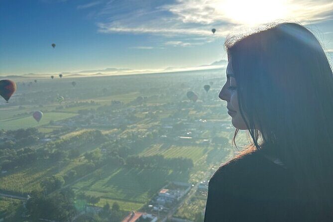 Balloon flight + Breakfast in cave + Pyramids + Pick up CDMX. - Sunrise Balloon Over Teotihuacan: The best part of the day starts before dawn