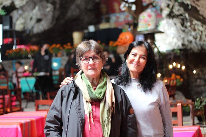 Balloon flight + Breakfast in cave + Pyramids + Pick up CDMX. - Cave breakfast at Teotihuacan: the setting is the star