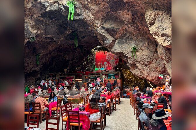 Balloon flight / Breakfast in the cave / CDMX pick-up + Pyramids - CDMX Pickup at Dawn: the part that makes or breaks your morning