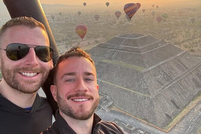 Balloon Flight + Cave Breakfast + Pick Up from CDMX or We Fly - Teotihuacán pyramids stop: your guided hour and how to use it well
