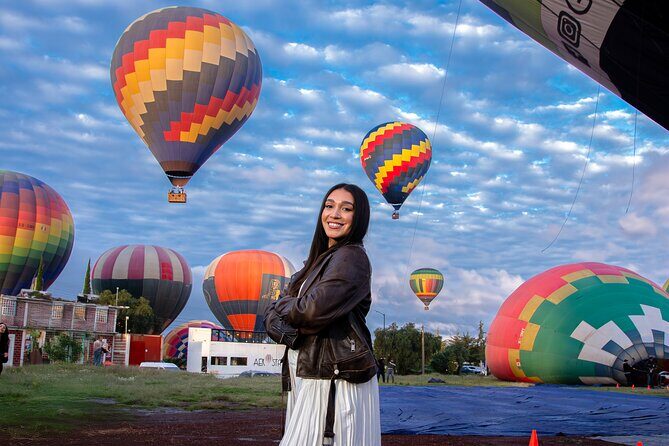 Balloon flight + pick up in CDMX + Breakfast in Cave + Teotihuacan - Balloon Over Teotihuacan at Dawn: The Big Reason to Choose This