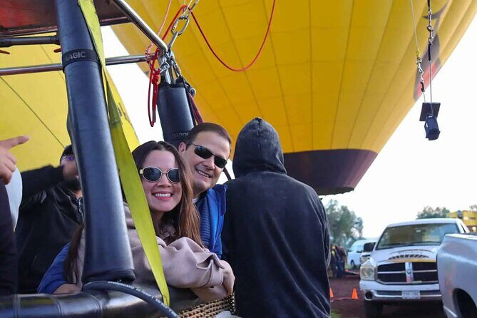 Balloon flight Teotihuacan, Breakfast in a cave Pick up in CDMX - Where the cave breakfast fits (and why it’s more than a meal)