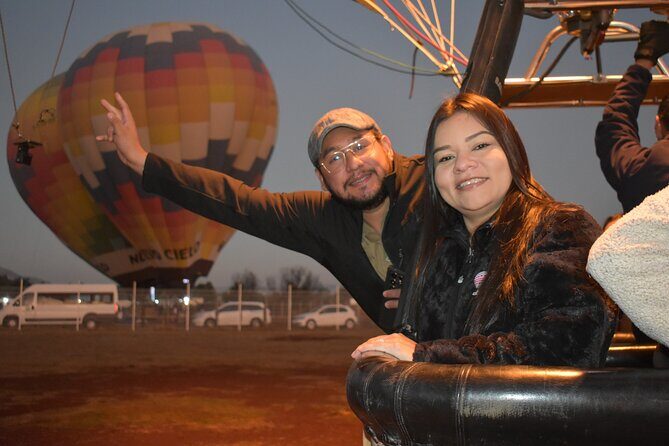 Balloon Flight with Breakfast and Transportation from CDMX - The maguey and obsidian workshop stops: hands-on craft and traditional drinks