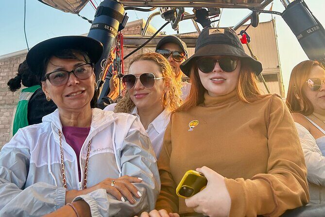 Balloon Flight with Breakfast and Transportation Option from CDMX - Breakfast at La Cueva Teotihuacán: more than a snack