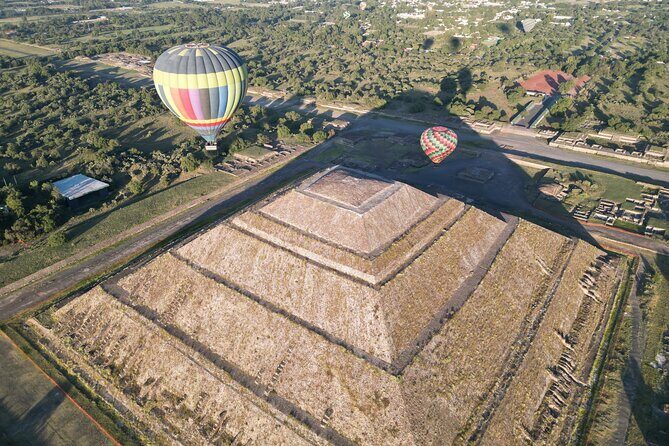 Balloon Flight with Breakfast in Cave and Pyramids of Teotihuacan - Pickup in Mexico City: the 4:10am–5:00am reality check