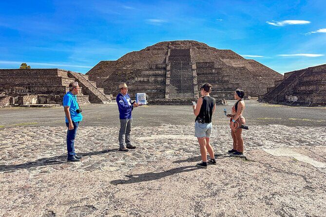 Balloon Flight with Teotihuacan & Guadalupe Shrine Full day Tour - Basilica de Guadalupe: Guided Old and New Basilicas with Real Meaning
