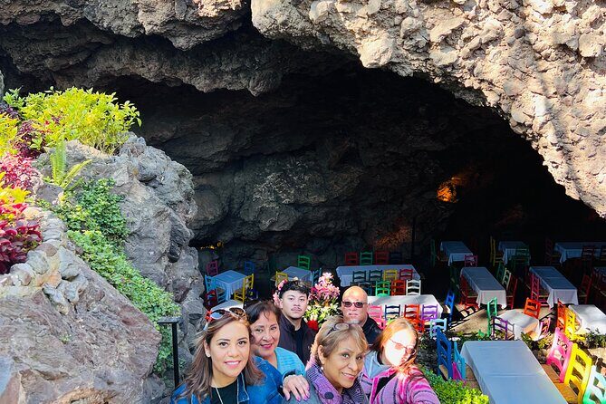 Balloon Flight with Tour of The Grotto and Guided Pyramid Tour - La Gruta Stop: A Great Meal Option, Minus the Meal Coverage