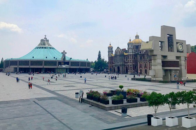 Basilica of Our Lady of Guadalupe Visit - Stop 2: Antigua Parroquia de Indios (the first-temple stop)