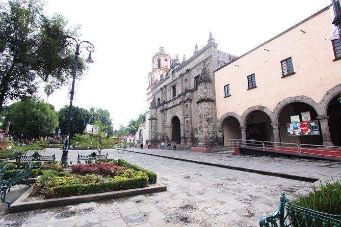 Bazaar Saturday - Convent of Carmen - San Angel - Timing, pacing, and the food gap you’ll want to plan around