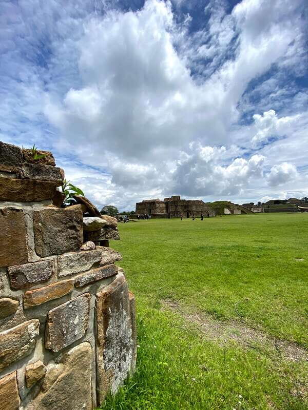 Best of Monte Albán and visit two villages arround - Monte Albán From the Oaxacan Valley to the Mountain Top