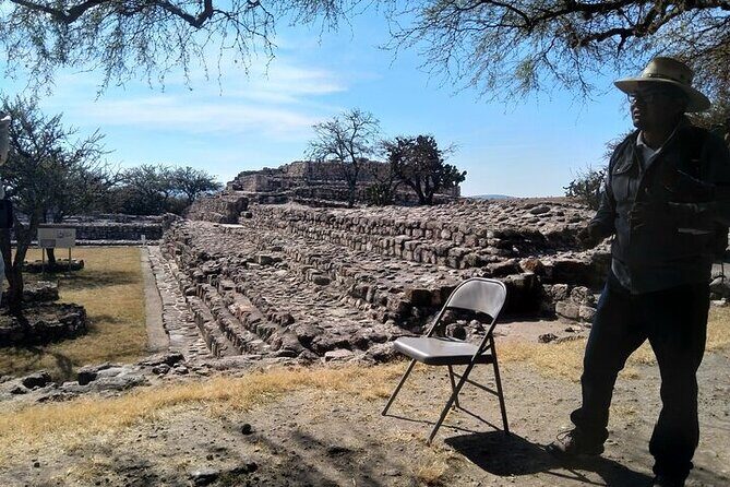 Cañada de la Virgen Archeological Site Tour - Step-by-step: your guided walk through the pyramids area