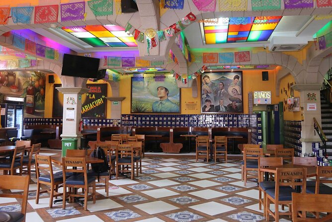 Cantinas -Traditional Mexican Bars of the Historic Center - The bus ride and group energy: why the commentary helps