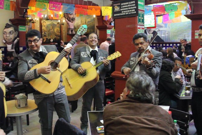 Cantinas -Traditional Mexican Bars of the Historic Center - Timing and organization: where the tour can feel smooth, and where it can slip