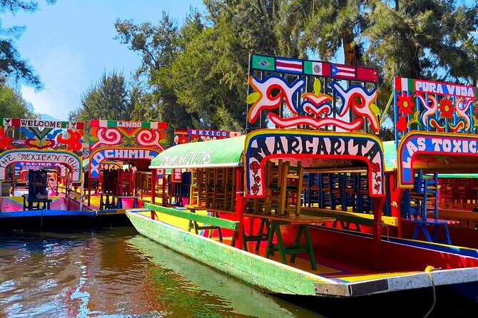 CDMX Enjoy a unique tour of Xochimilco and Coyoacán - The Hidden Influence of Shopping Stops (and How to Handle Them)