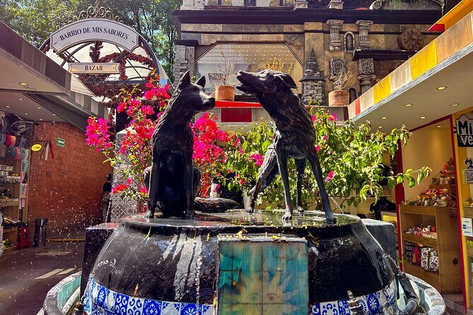 CDMX Enjoy a unique tour of Xochimilco and Coyoacán - Lunch, Food, and What to Do With Your Free Time